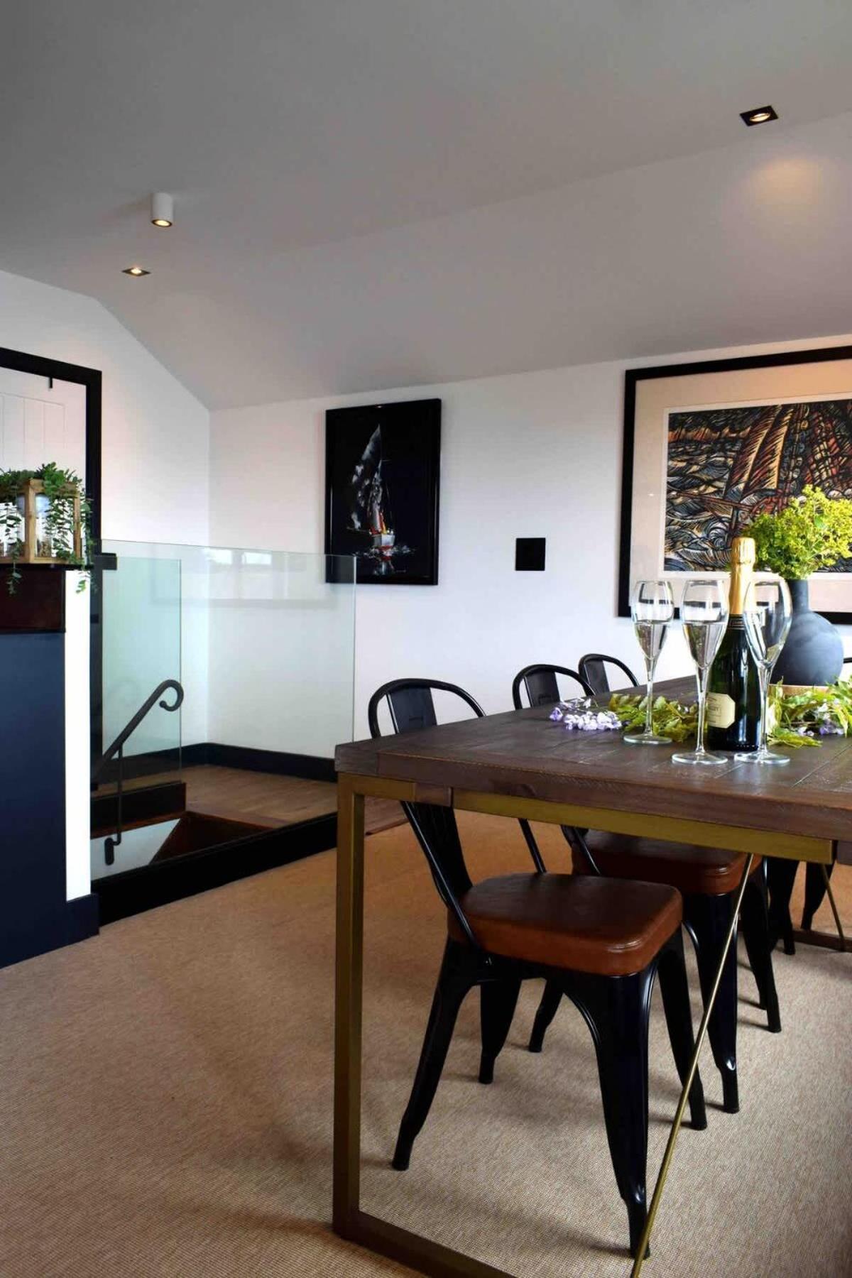 Stunning Waterfront Apartment With Spectacular Views & Parking At 'Captains Loft' Falmouth Exterior photo